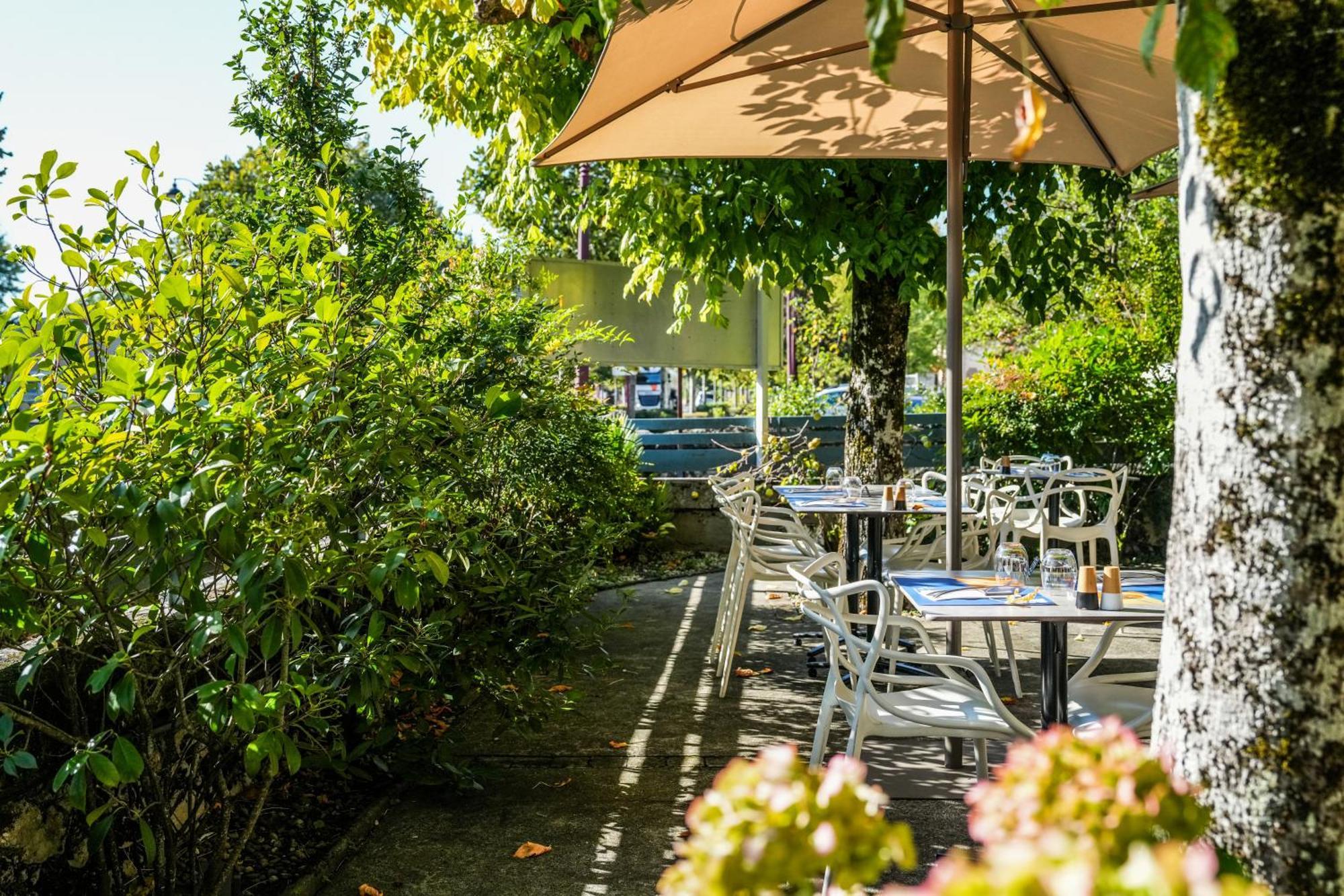 Logis Hotel & Restaurant Le Cadet De Gascogne Saint-Justin  Exteriér fotografie